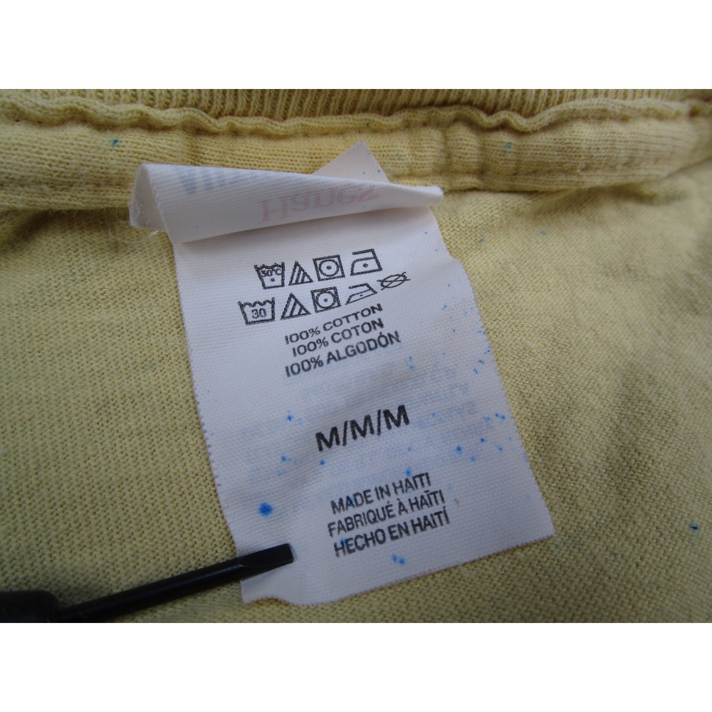 Hanes Driggs Idaho The Cultural Hub of the Universe Graphic Tee Yellow Mens M - Picture 4 of 10